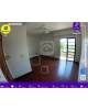 Apartamento no Centro - 2 Quartos com Varanda e Garagem.
